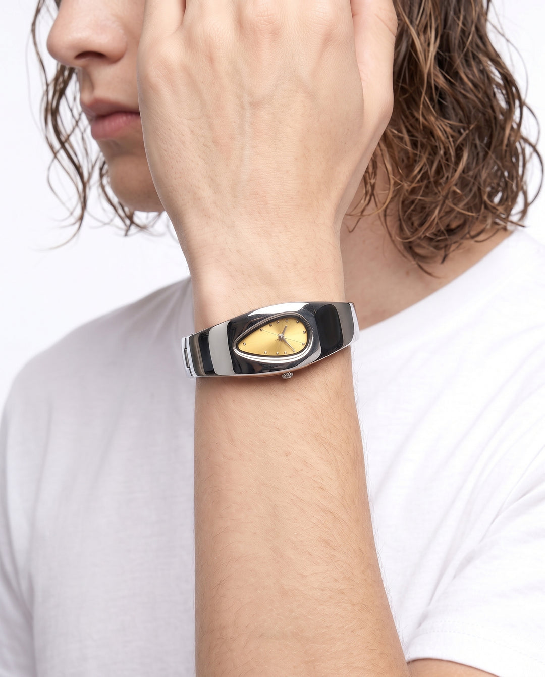 Metallic Bangle Watch na2896