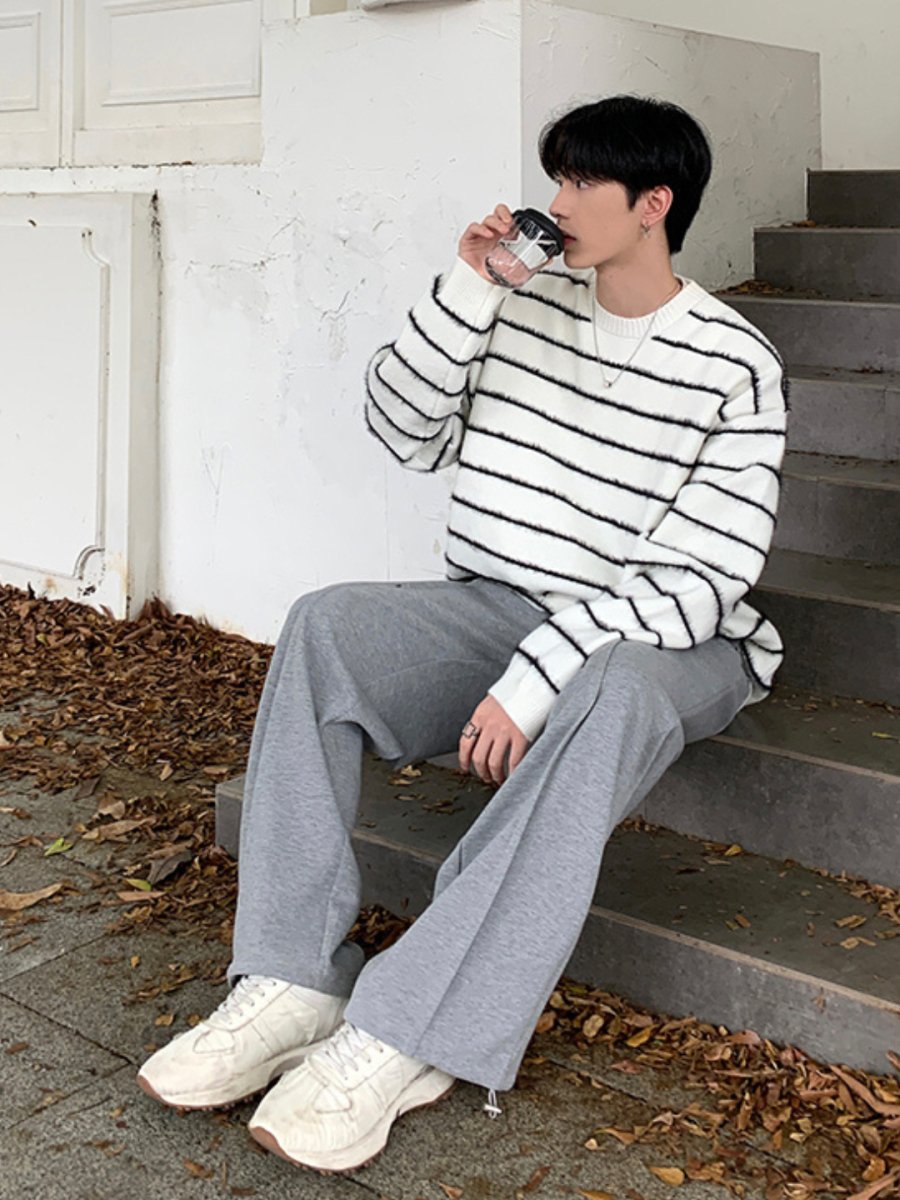 【ONELYC1NS】Black and white striped knit na1430