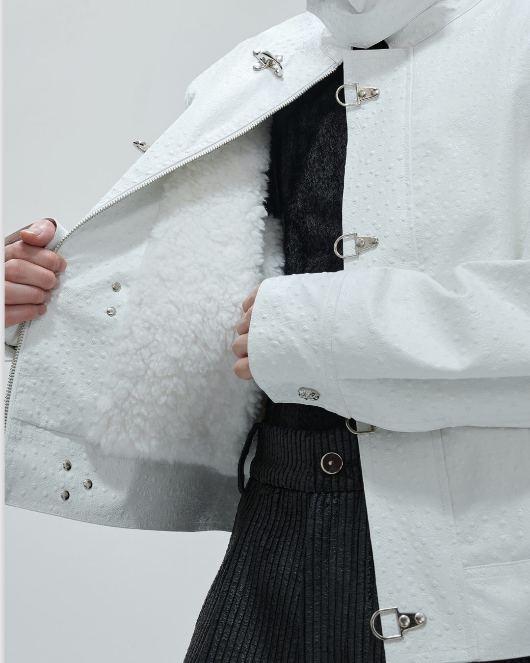 [ArguE CulturE] Dark Gate Metal Leather na2275