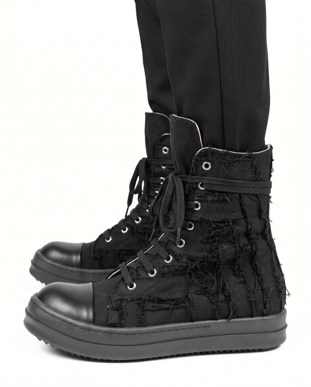 Distressed Canvas Sneakers na2958