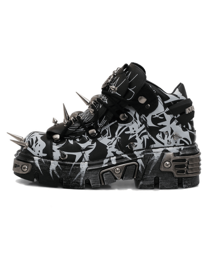 Night Reaper Spike Sneaker na2241