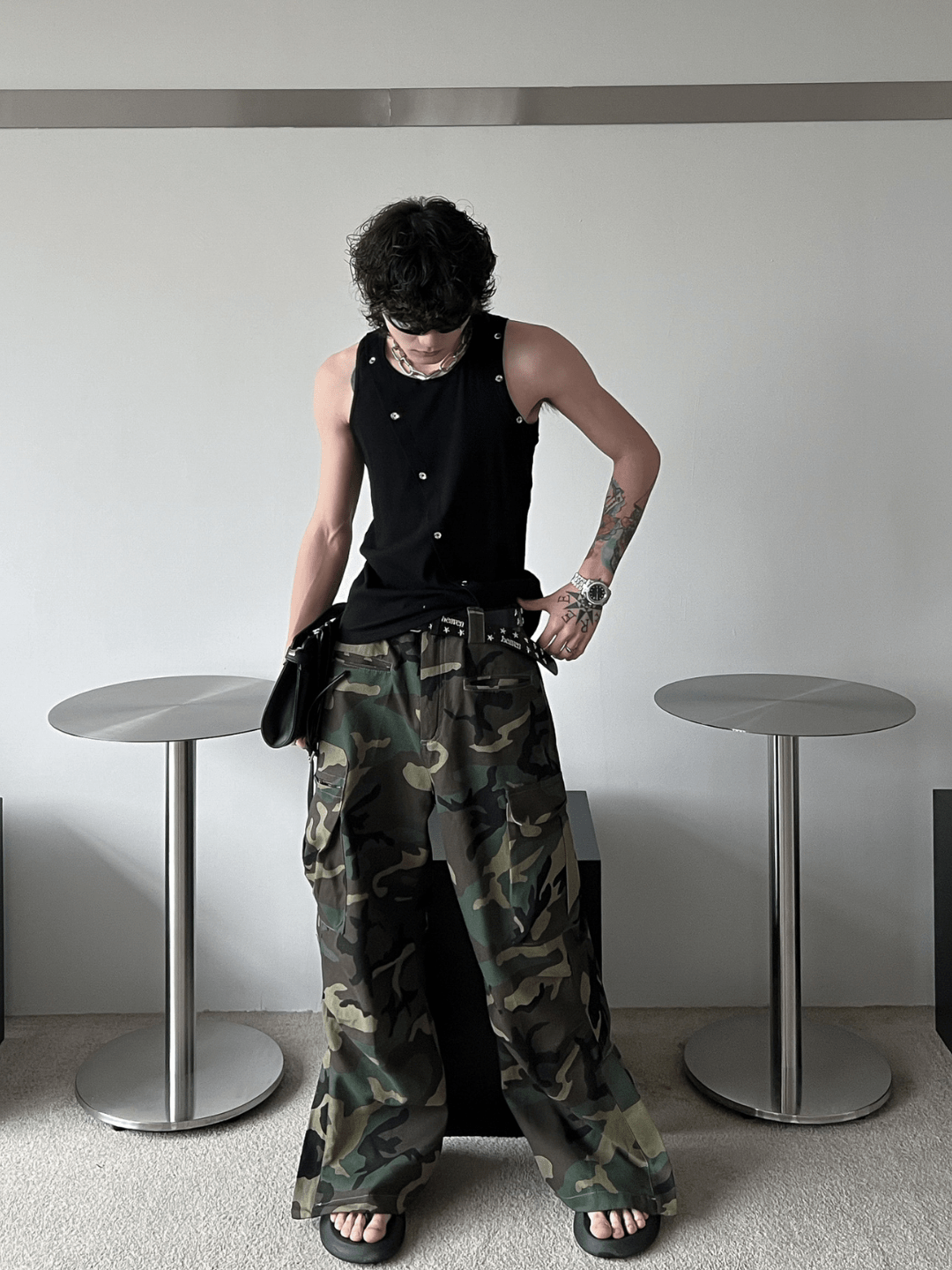 【SOULWORKER】metal irregular row of buttons sleeveless na1273