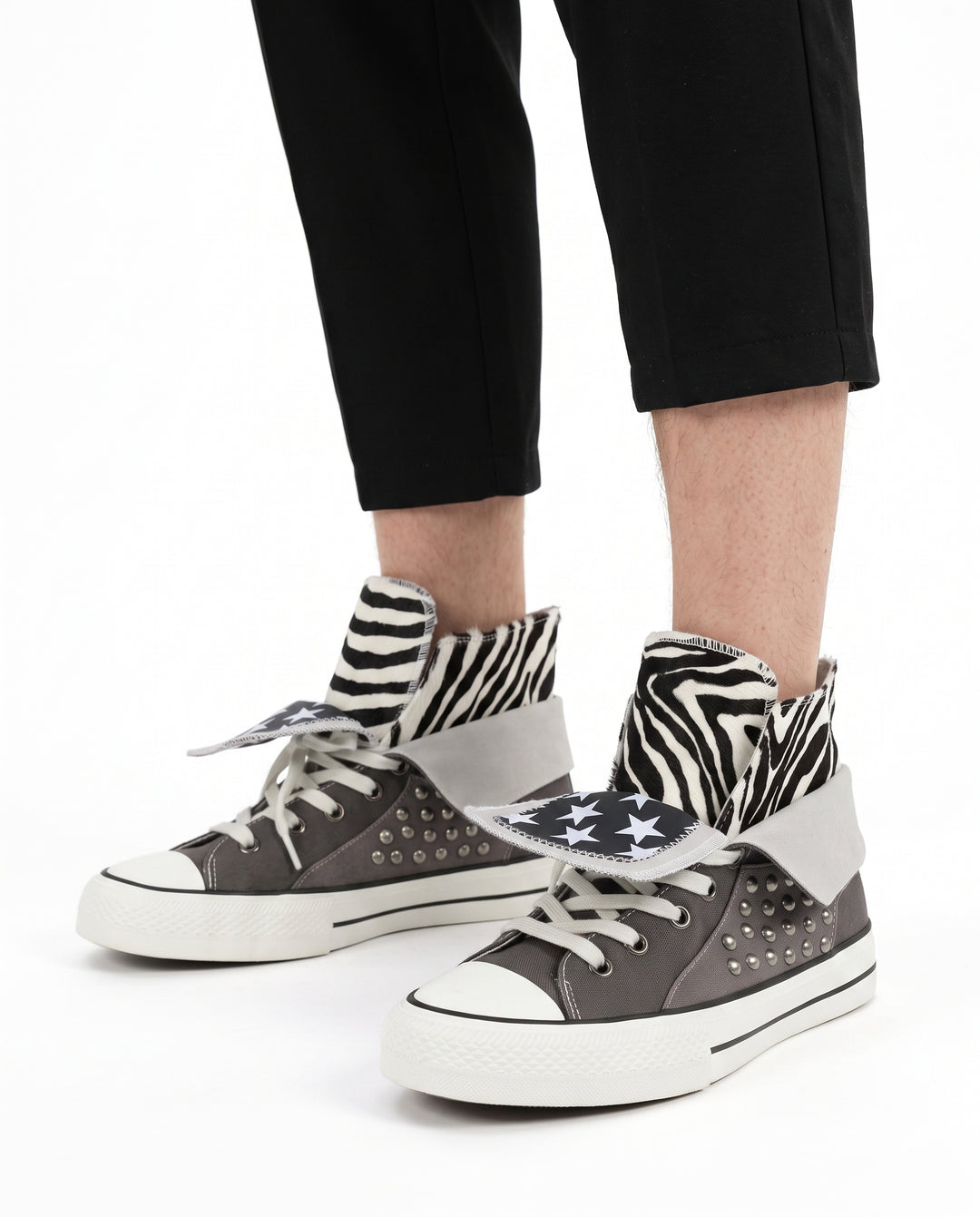 Studded Canvas Sneakers na3025