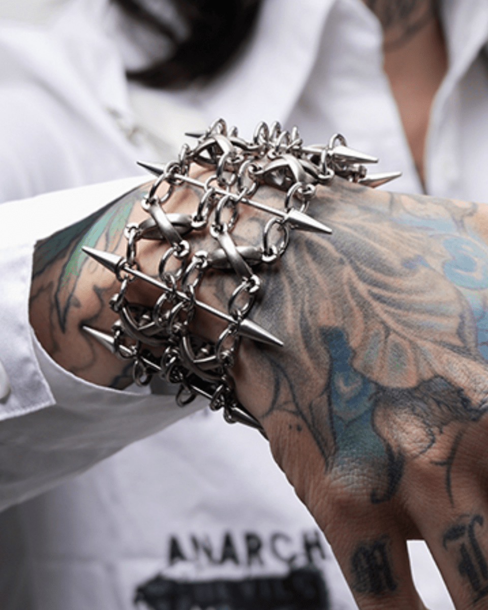 niche rivets gothic style bracelet na2023