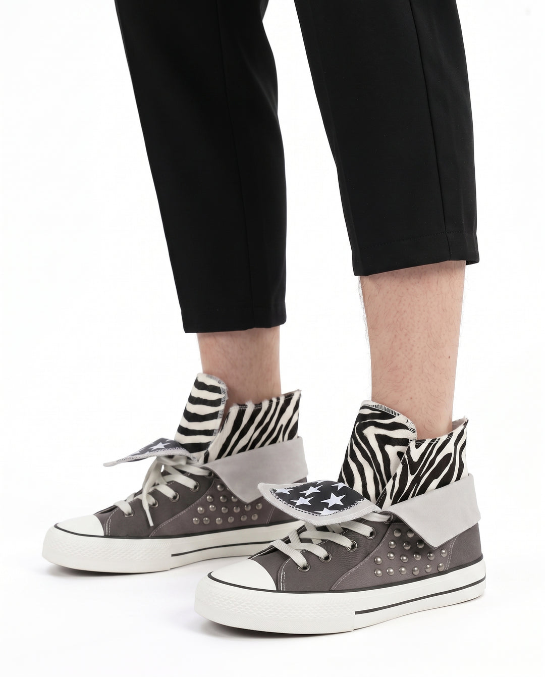 Studded Canvas Sneakers na3025