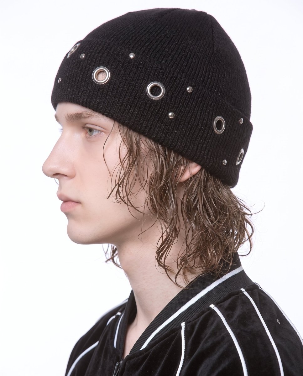 Studded Knit Beanie na3232
