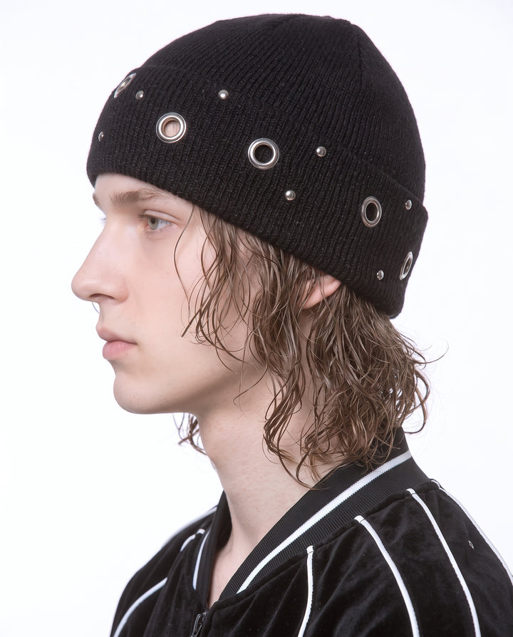 Studded Knit Beanie na3232