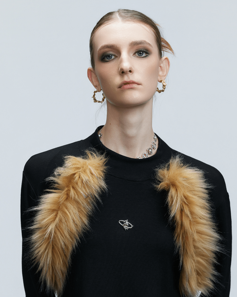 [ArguE CulturE] Golden Fang Fur Knit na2253