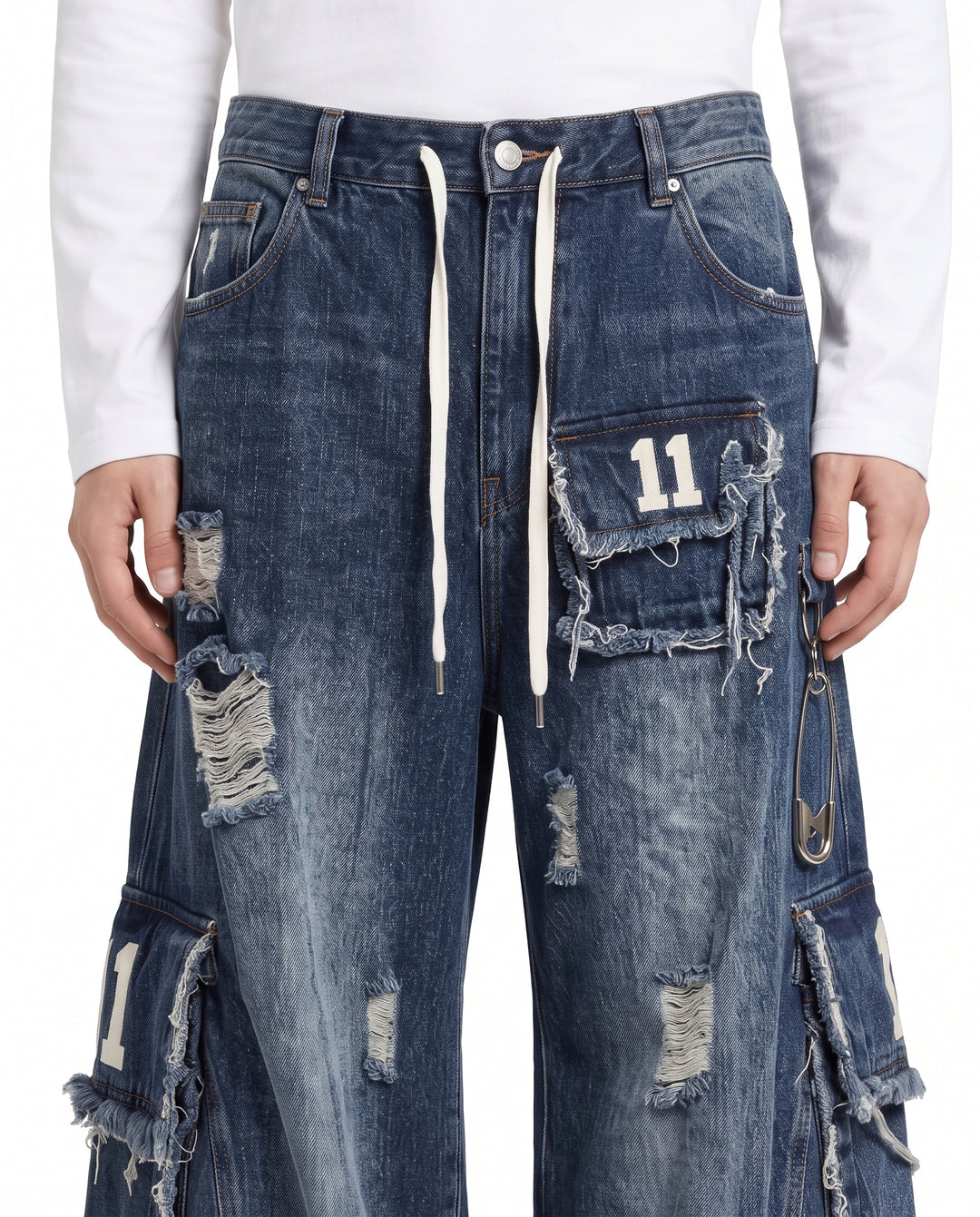 Distressed Cargo Jeans na3220