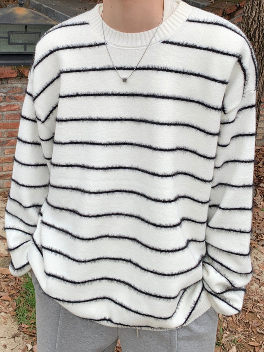 【ONELYC1NS】Black and white striped knit na1430 