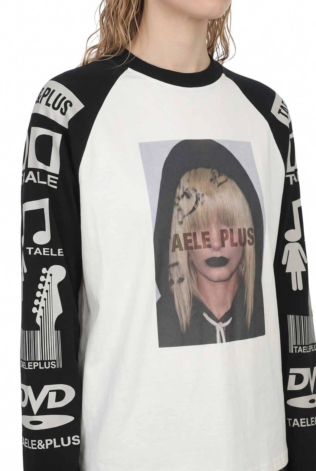 Graphic Raglan Tee na2742
