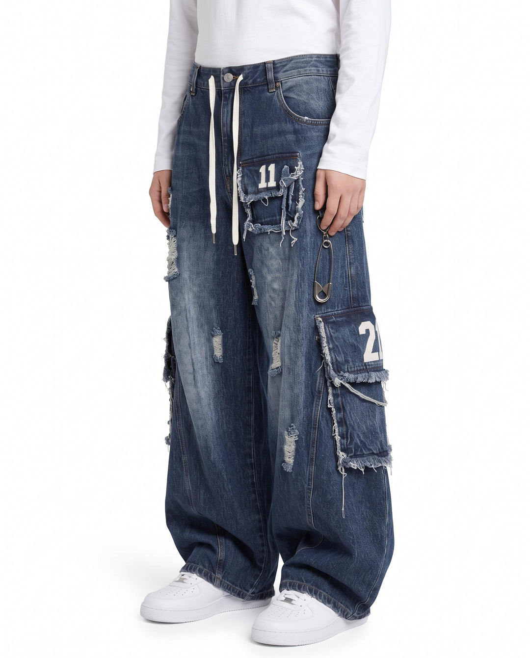 Distressed Cargo Jeans na3220