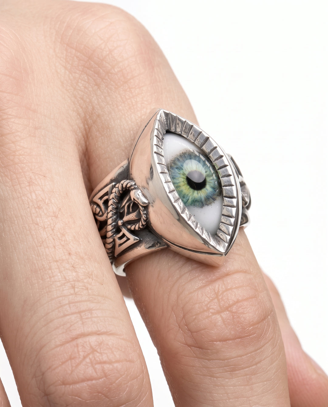 Silver Eye Ring na2929