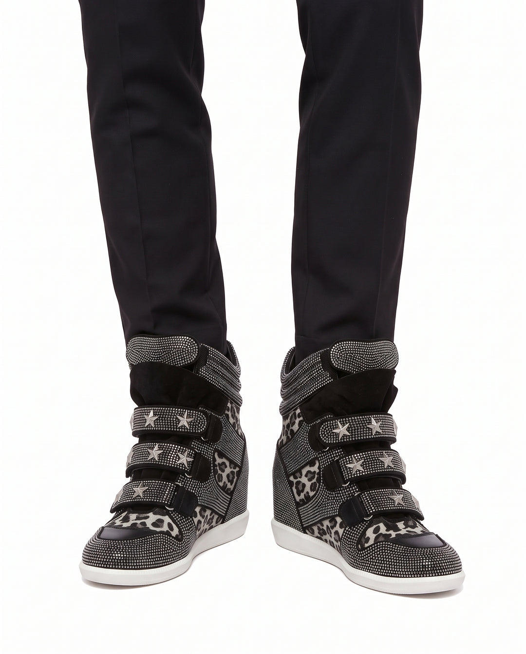 Studded Wedge Sneakers na3183