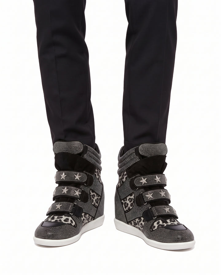 Studded Wedge Sneakers na3183