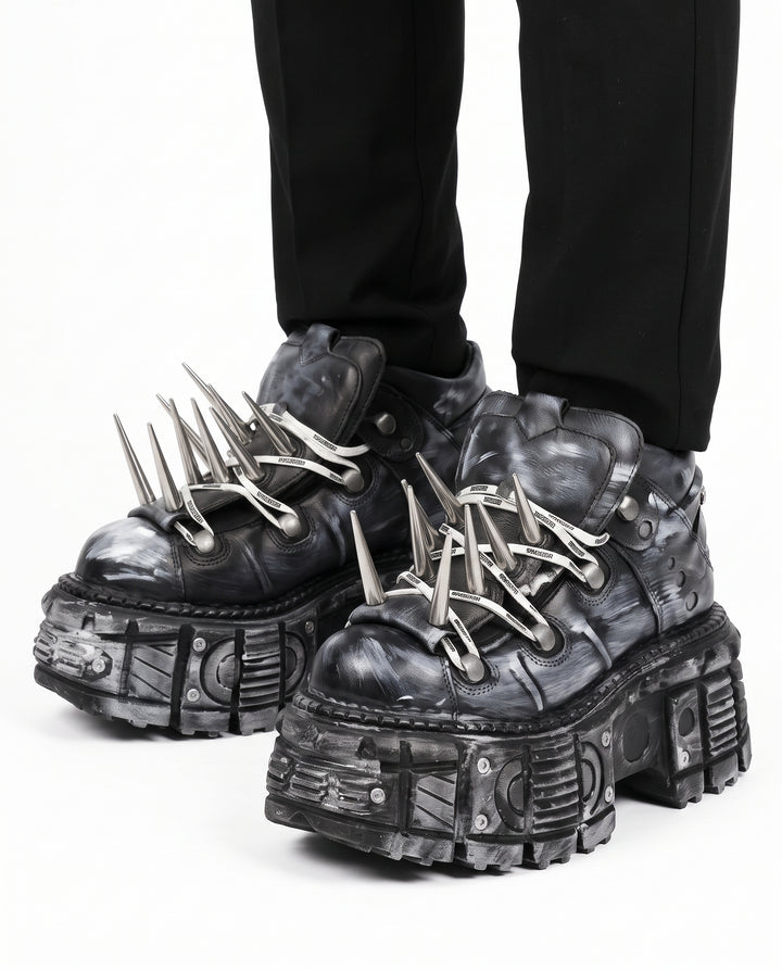 Spiked Platform Sneakers na3005