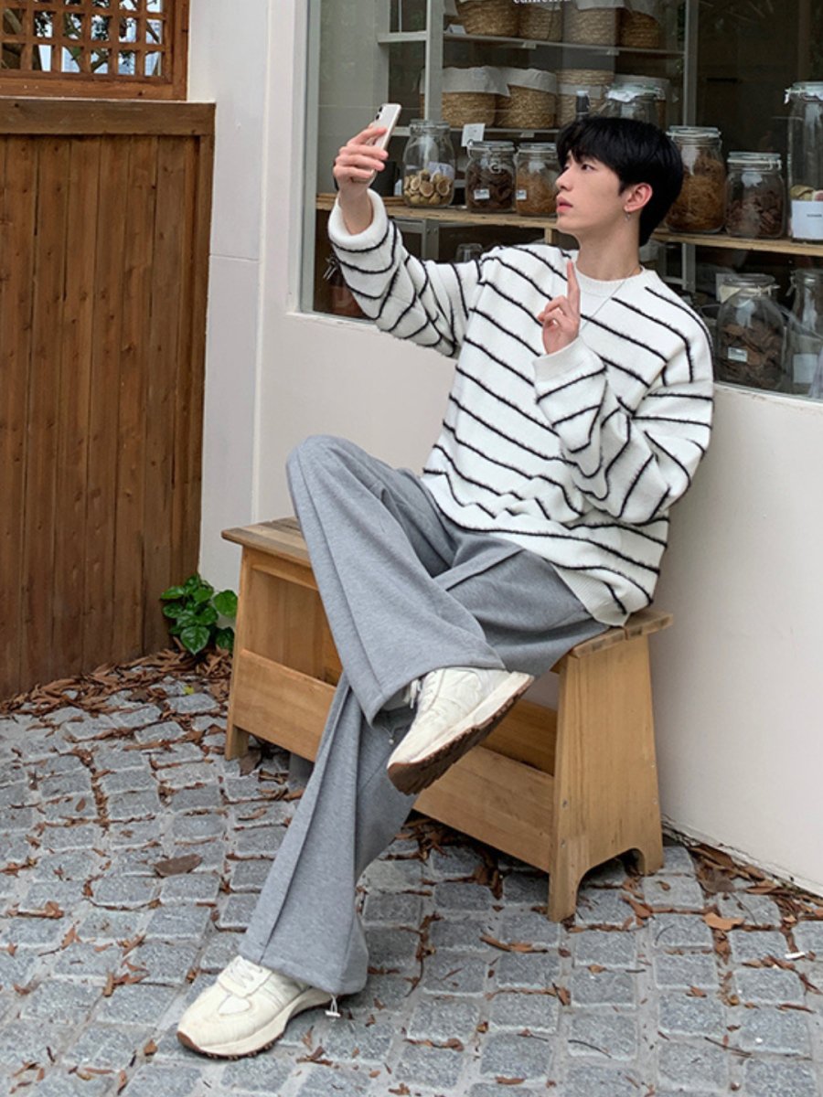 【ONELYC1NS】Black and white striped knit na1430