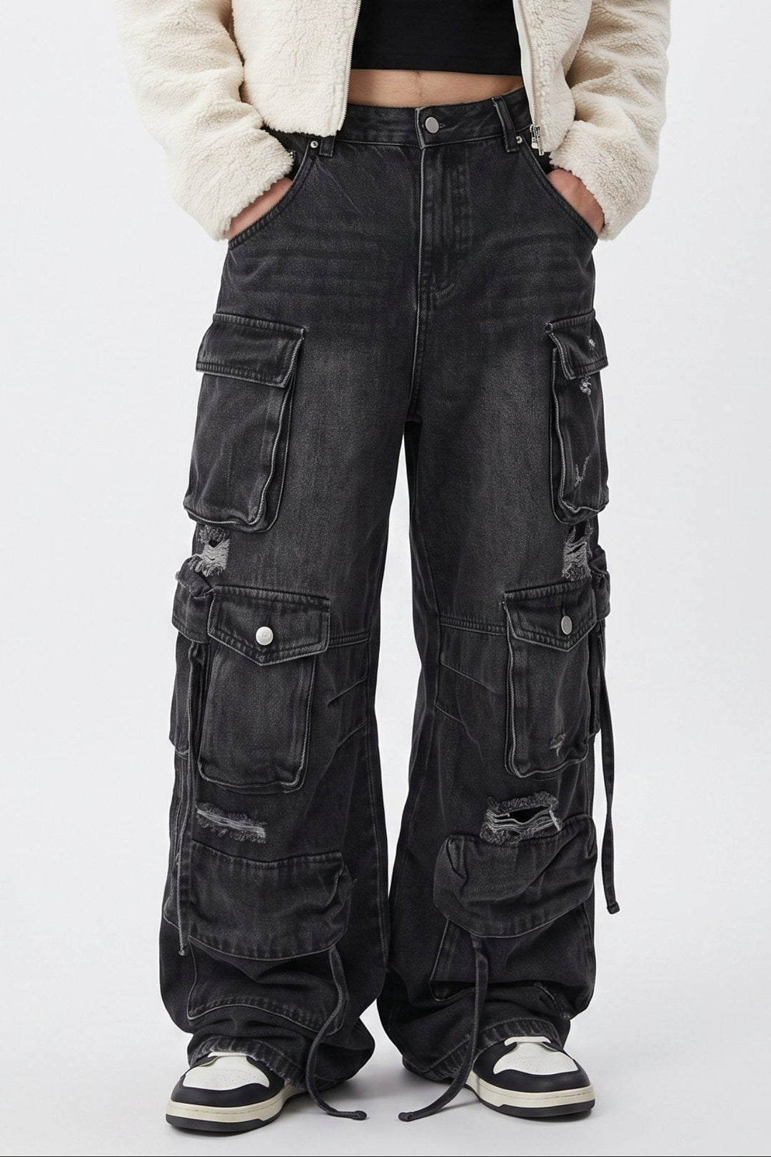 [sale] Distressed Cargo Jeans