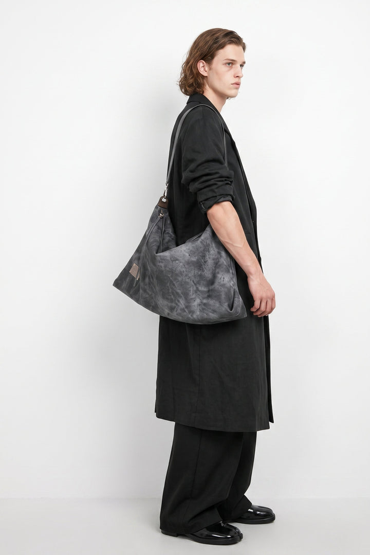 [sale] Distressed Shoulder Bag