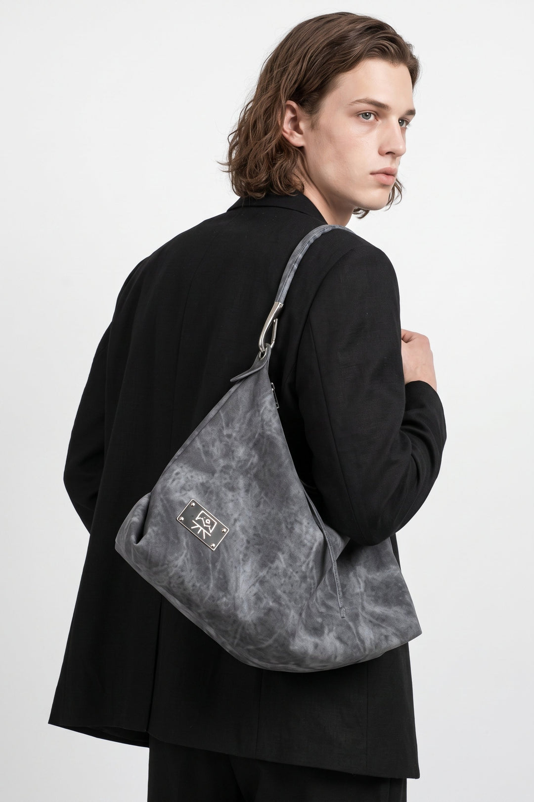[sale] Distressed Shoulder Bag