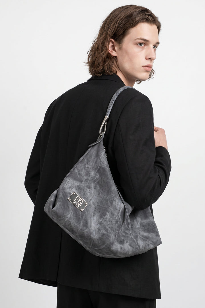 [sale] Distressed Shoulder Bag