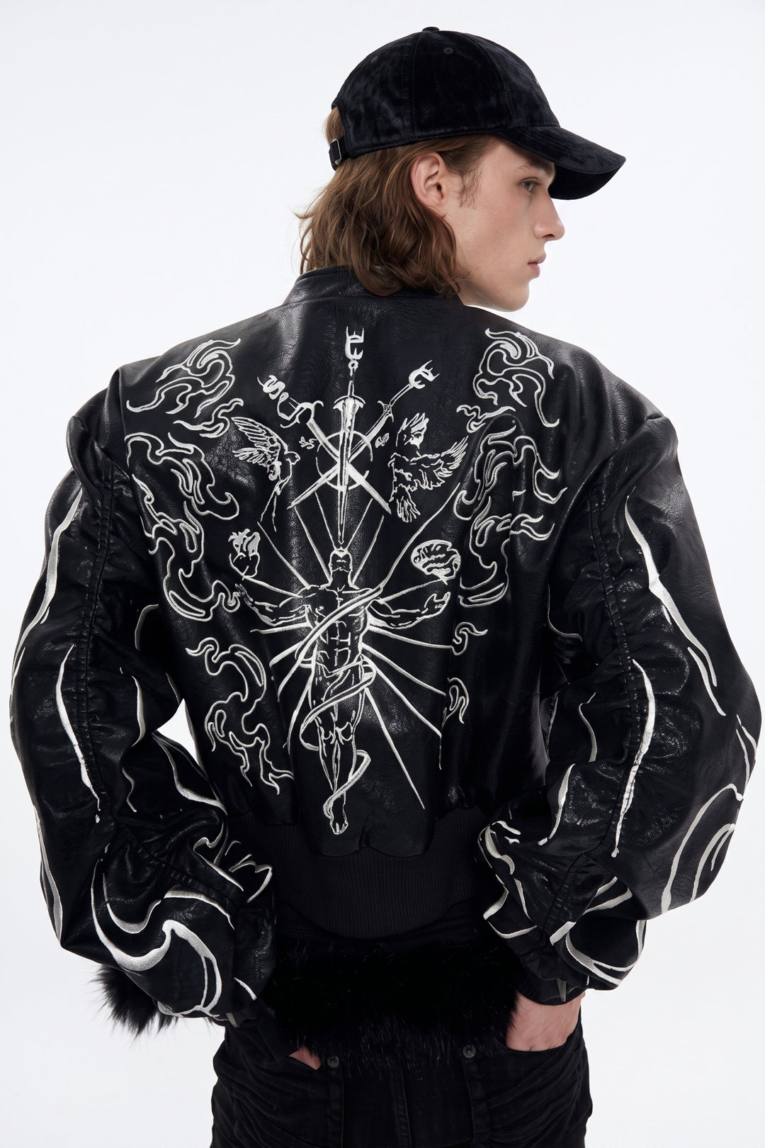 [sale] Embroidered Bomber Jacket