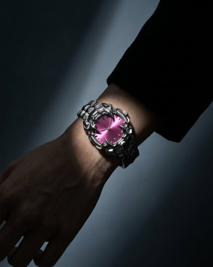 Reloj metálico gótico na3111