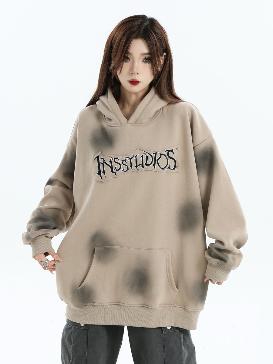 【INSstudios】Spray Paint Logo Loose Hoodie na1634