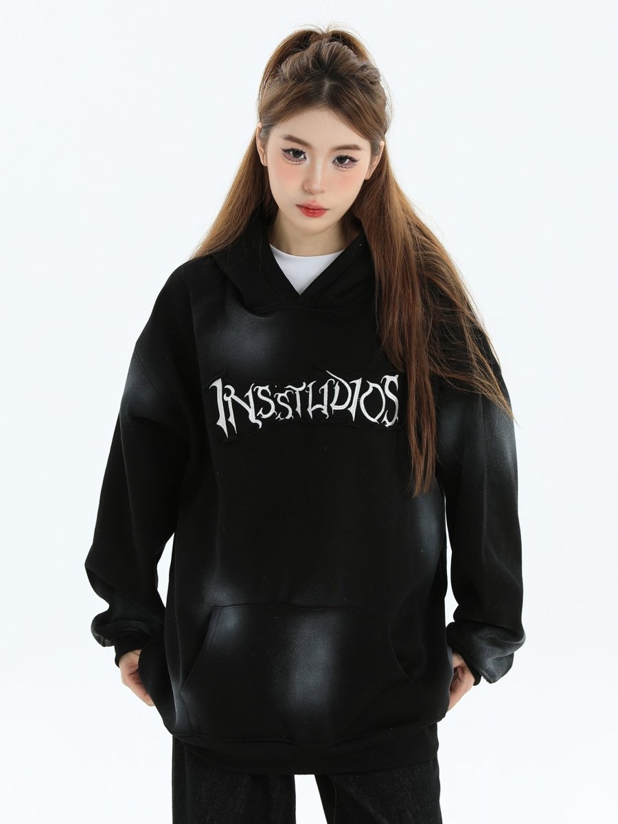 【INSstudios】Spray Paint Logo Loose Hoodie na1634