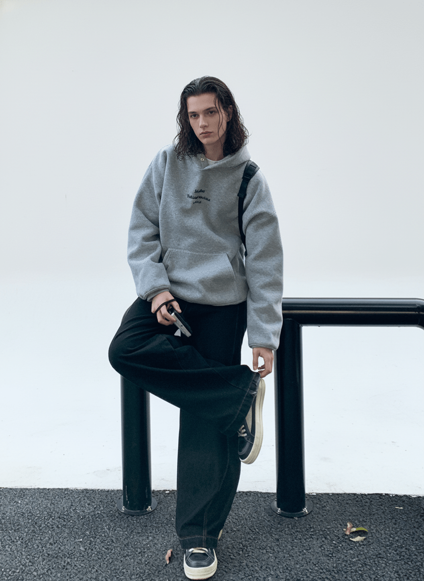 [ONELYC1NS]letters hooded na1700