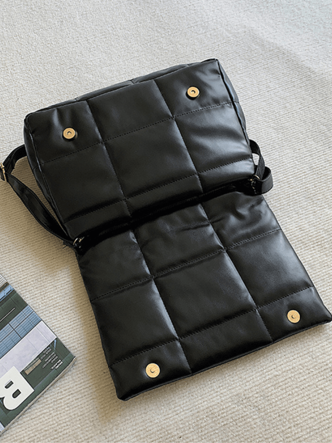 silk filling leather crossbody messenger bag na867