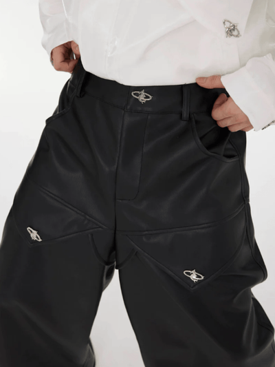 [CultureE] metal logo design leather pants na670