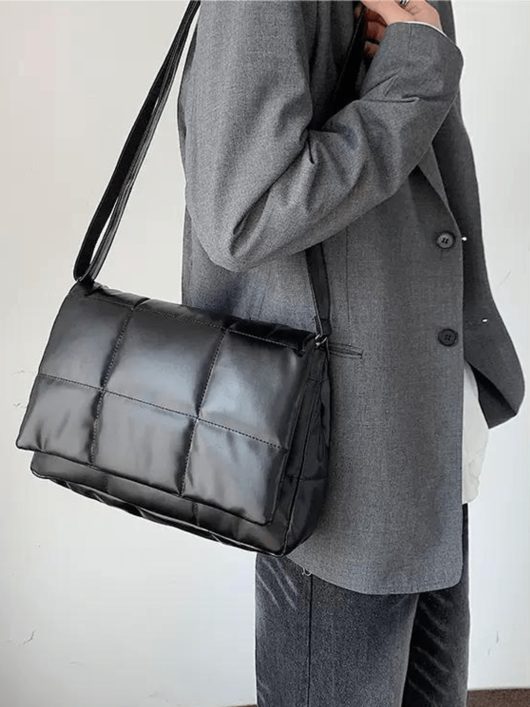 silk filling leather crossbody messenger bag na867