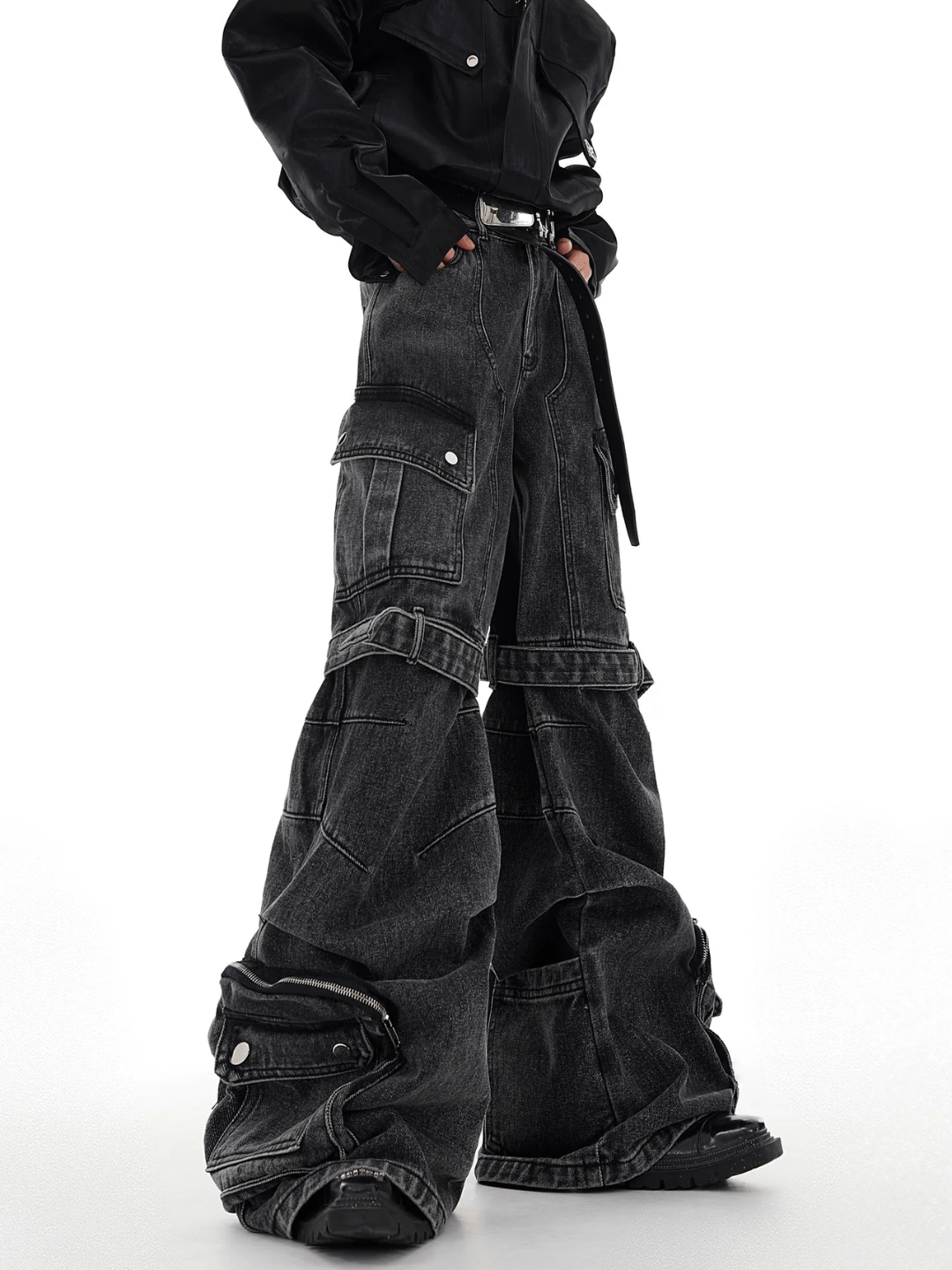 heavy wash deconstructed multi-pocket jeans na649