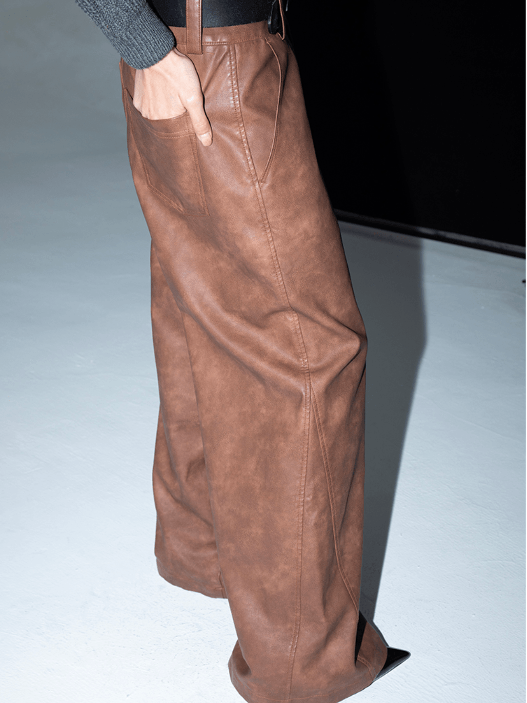 design retro brown washed leather pants na767