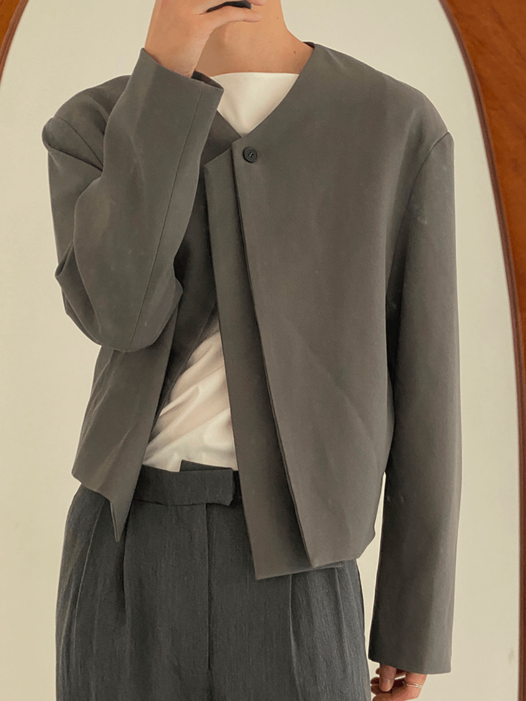 [COLN] collarless short suit NA318