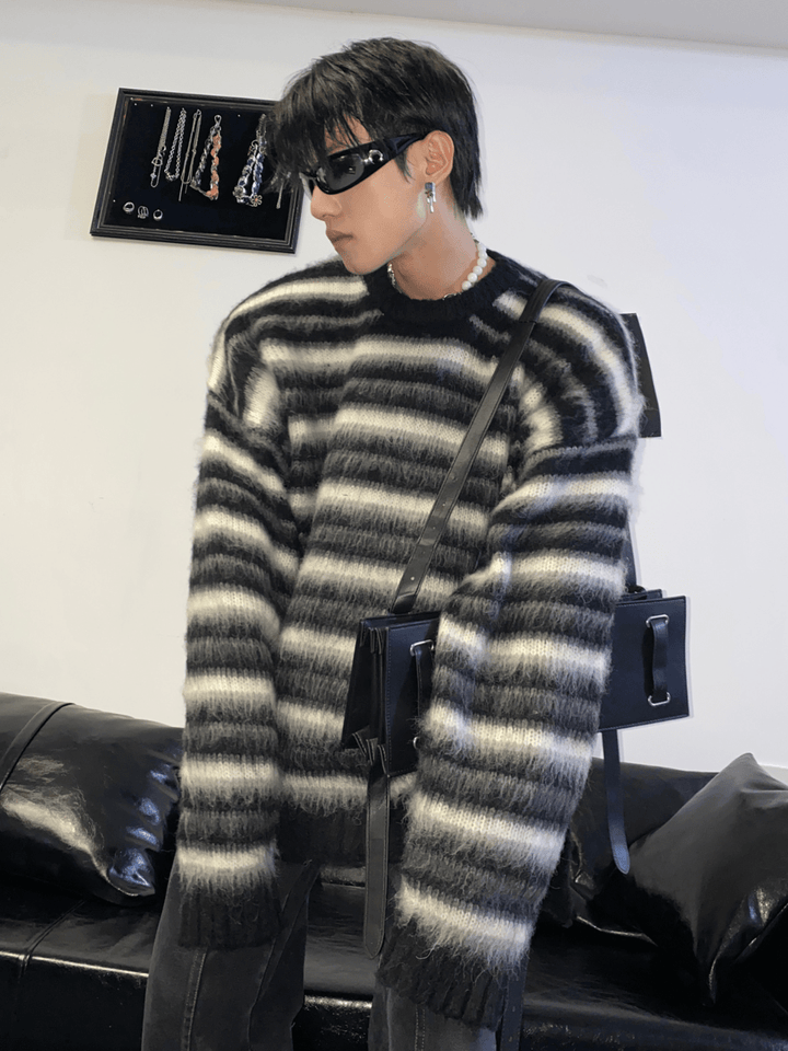 [CulturE] Black and White Striped Mohair Loose Knit na838